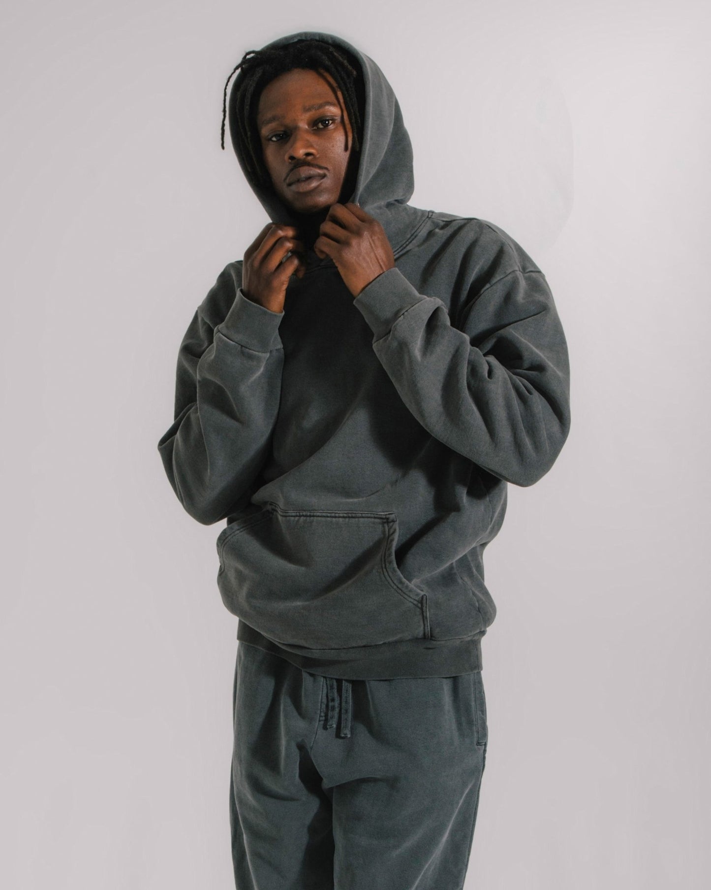 NECESSARY PREMIUM HEAVYWEIGHT PULLOVER HOODIE - La Familia Forever